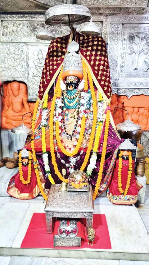 नवरात्रि 26 सितंबर से, मंदिरों में तैयारियां शुरू नवरात्रि 26 सितंबर से, मंदिरों में तैयारियां शुरू