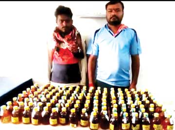 खरोरा के ढाबों,पान ठेले से 25 हजार की शराब जब्त खरोरा के ढाबों,पान ठेले से 25 हजार की शराब जब्त