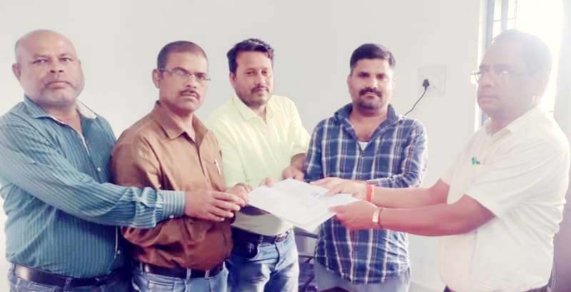 अध्यक्ष की याचिका खारिज होने के बाद पार्षदों ने वोटिंग के लिए तिथि तय करने मांग की