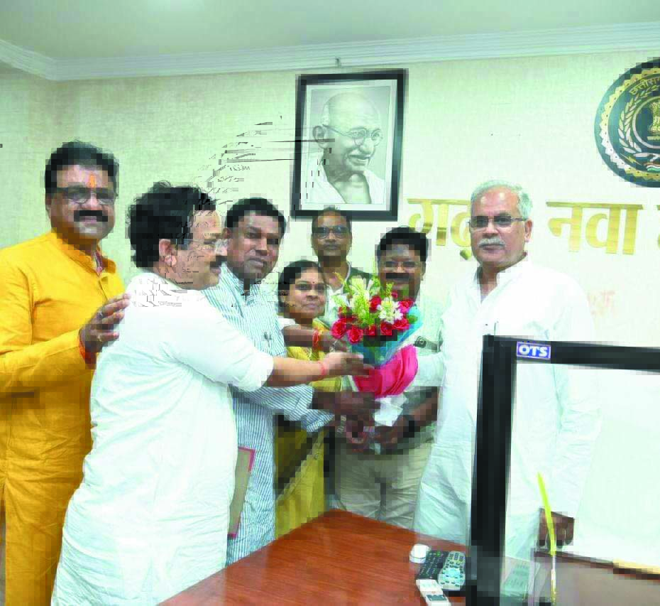 छत्तीसगढ़ की 12 जातियां एसटी में शामिल, मिंज ने माना सीएम का आभार