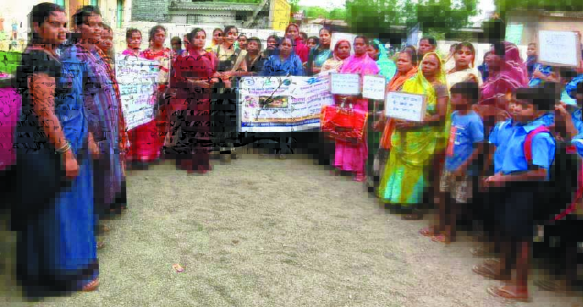 मुख्यमंत्री महतारी न्याय रथ, महिलाओं को दी कानूनी अधिकार क ी जानकारी