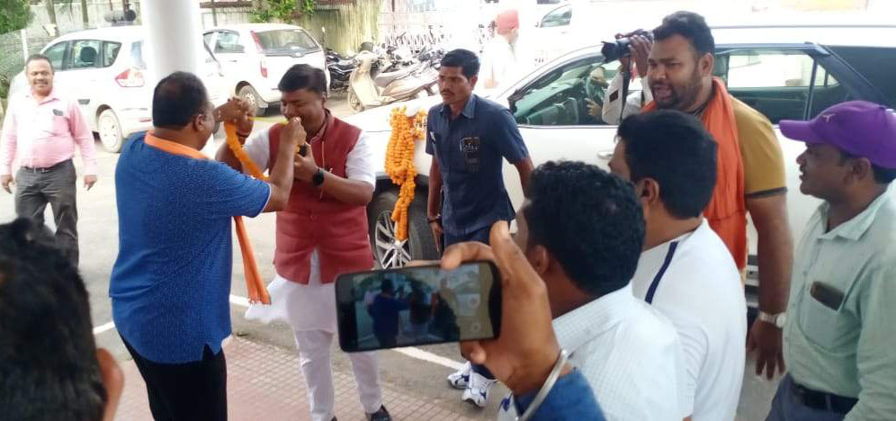 प्रदेश महामंत्री बनने के बाद प्रथम नगर आगमन पर केदार का भव्य स्वागत प्रदेश महामंत्री बनने के बाद प्रथम नगर आगमन पर केदार का भव्य स्वागत