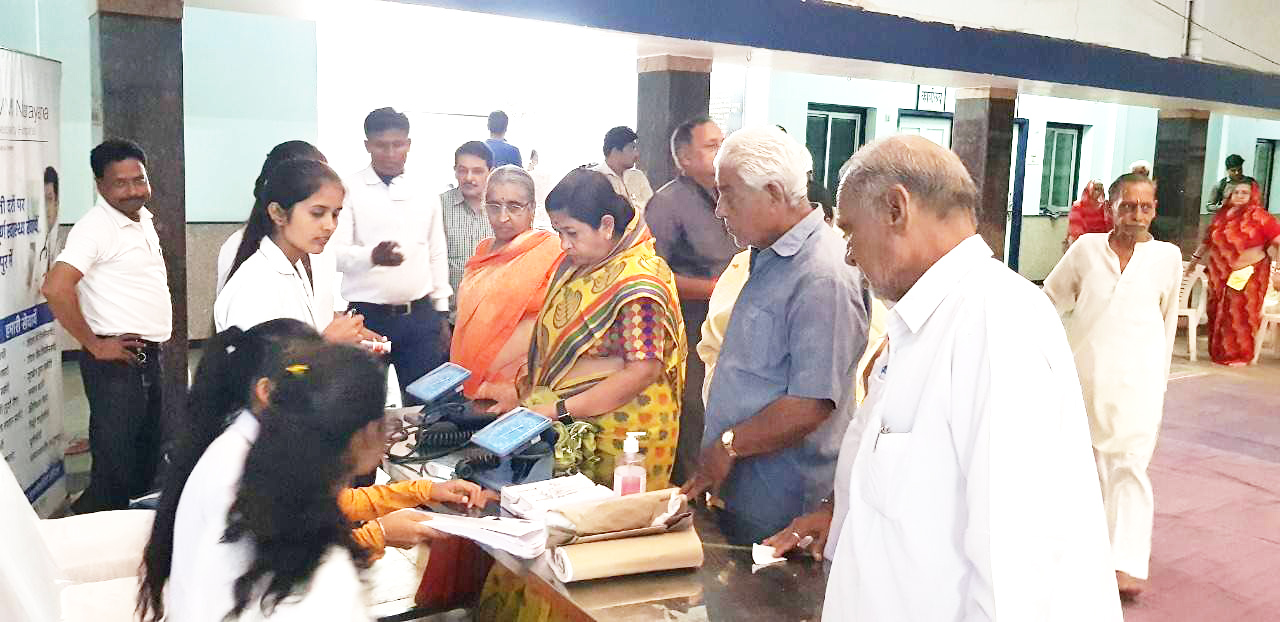 जैन समाज ने लगाया स्वास्थ्य शिविर, हृदय, कैंसर, गैस्ट्रोलॉजी का हुआ प्राथमिक इलाज