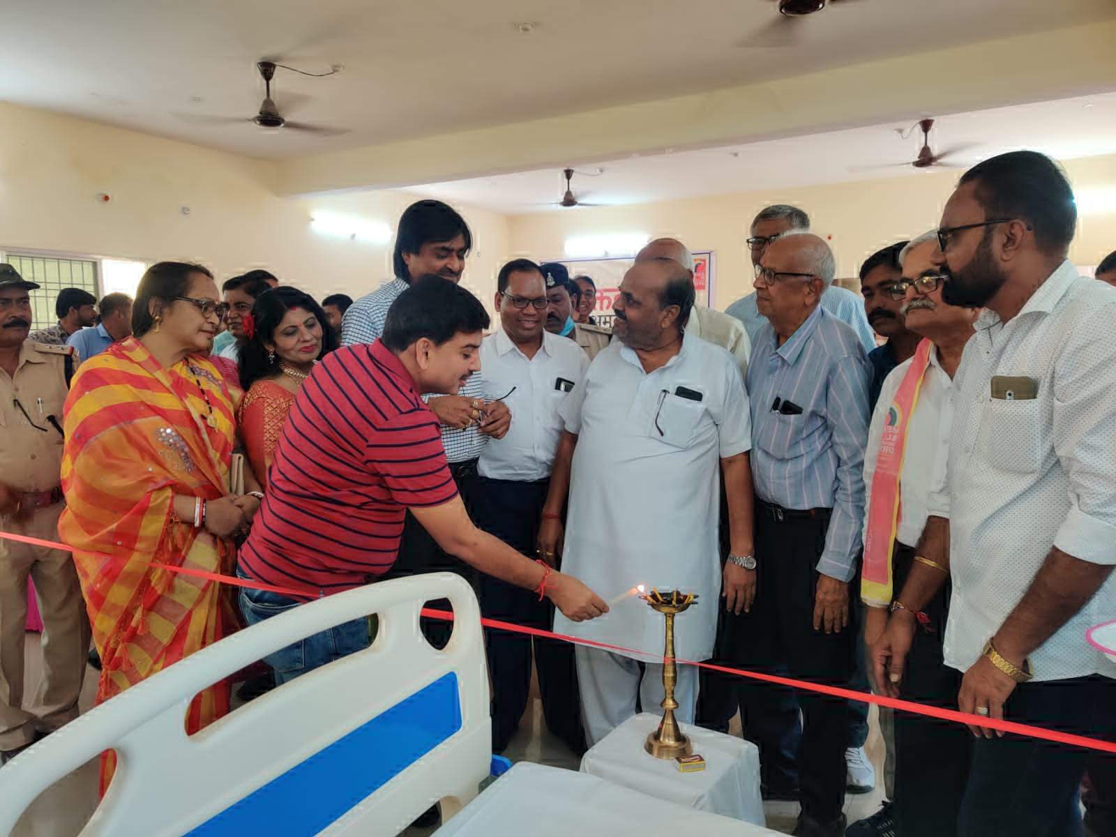 शिविर में 51 ने किया रक्तदान