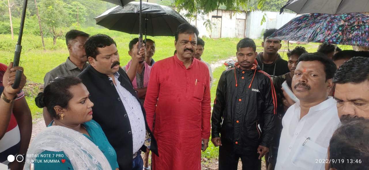 बस्तर विकास प्राधिकरण की जांच समिति का बचेली प्रवास