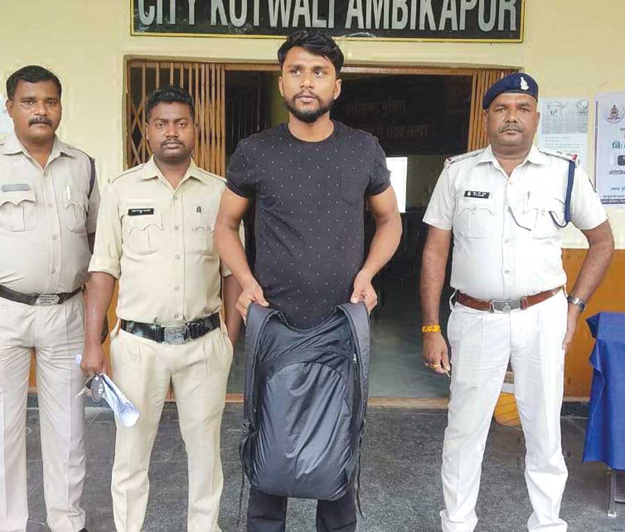 नशीली इंजेक्शन सहित तस्कर गिरफ्तार