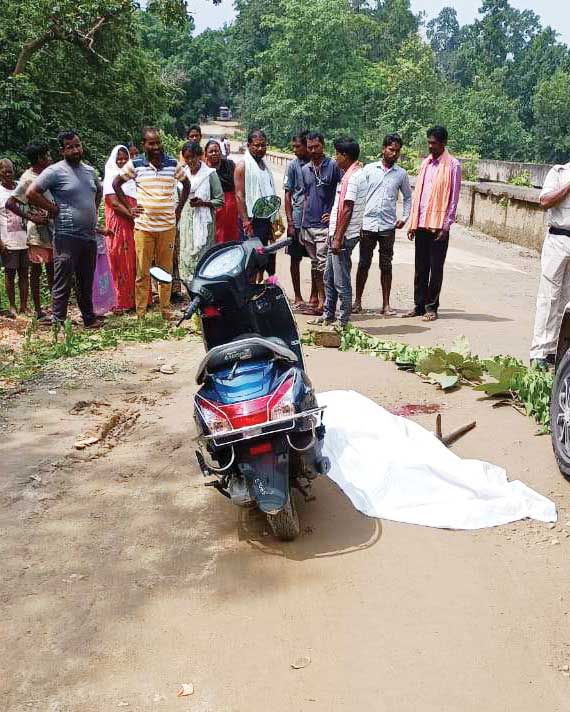 दिनदहाड़े नदी किनारे नर्स की कुल्हाड़ी से वार कर हत्या, जांच शुरू