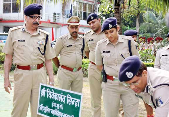 अपराधियों के मन में पुलिस का खौफ पैदा किया जाए-जुनेजा