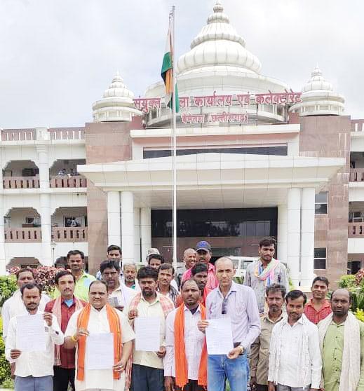 ओलावृष्टि, क्षतिपूर्ति के लिए 9 माह से भटक रहे सैकड़ों किसान