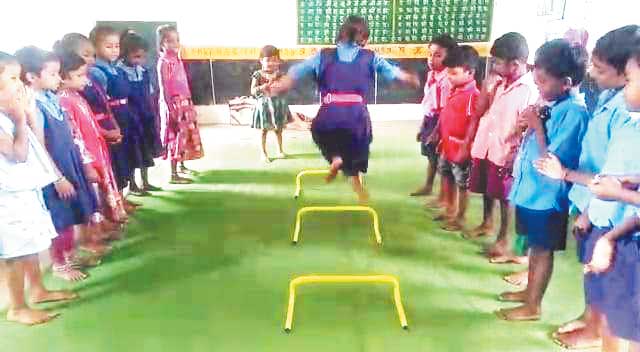 योग के प्रति किया जागरूक