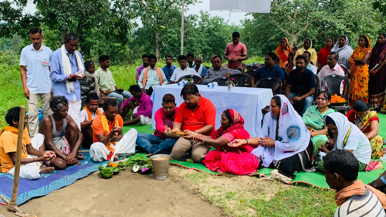 संसदीय सचिव ने सामाजिक भवन का किया भूमिपूजन