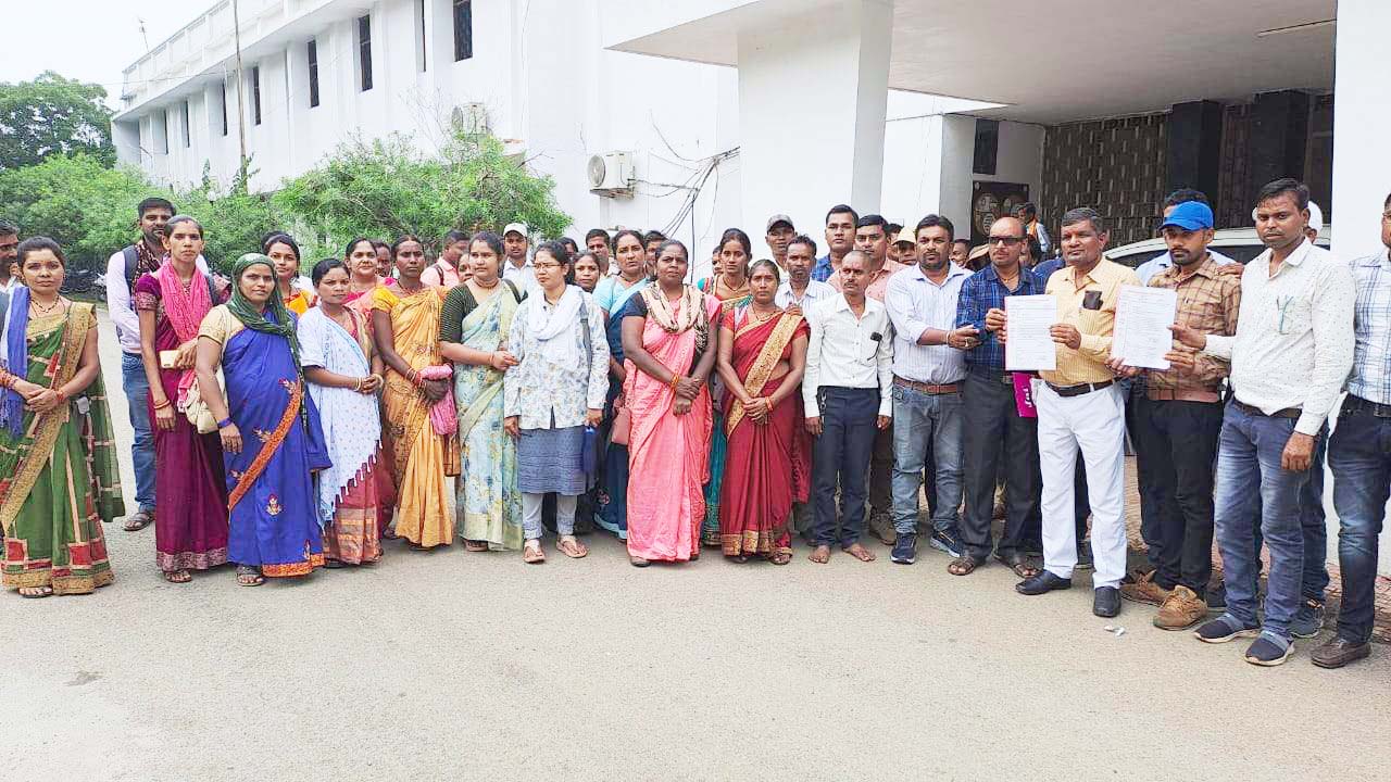 रोजगार सहायकों का मानदेय भुगतान की मांग