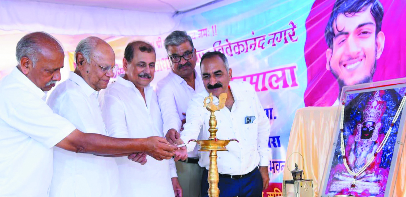 ऐसे जिएं कि आप खुद पर गौरव कर सकें-राष्ट्रसंत श्री ललितप्रभजी ऐसे जिएं कि आप खुद पर गौरव कर सकें-राष्ट्रसंत श्री ललितप्रभजी
