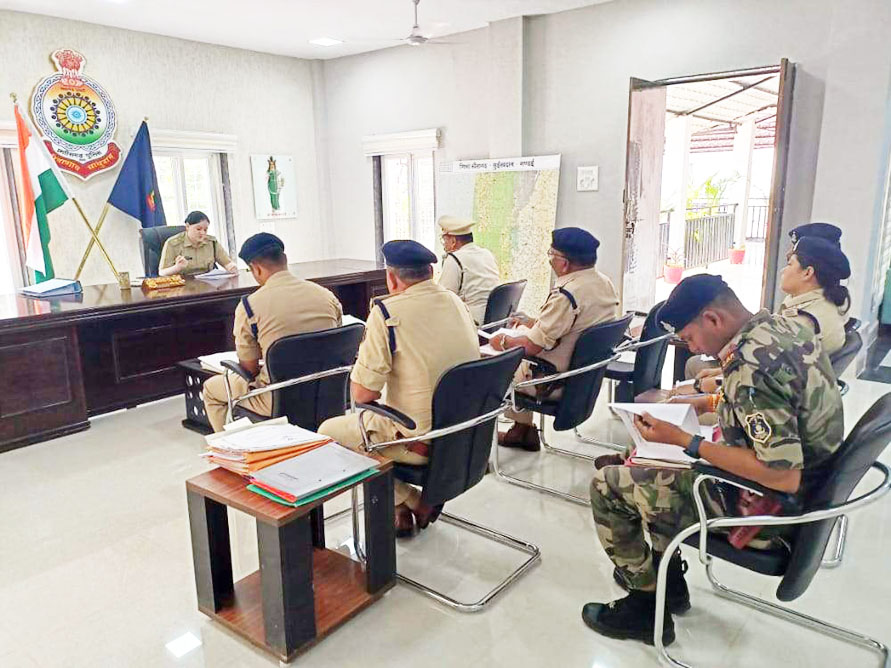 अनसुलझे मामलों में करें टीम वर्क- एसपी