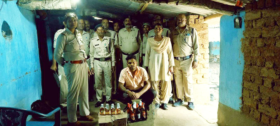 बागबहार में विदेशी मदिरा जब्त बागबहार में विदेशी मदिरा जब्त