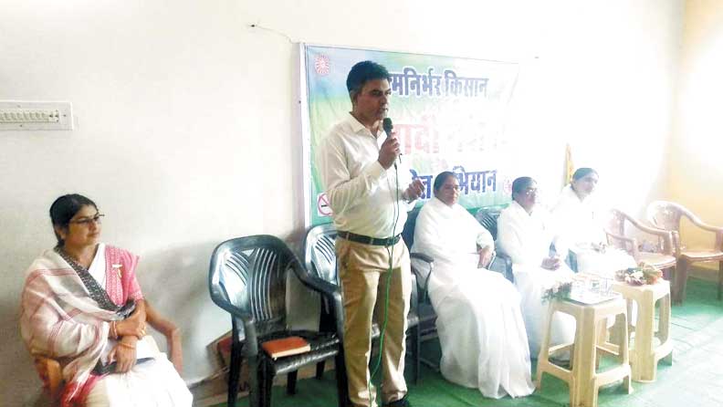 नशे से दूर रहने किया प्रेरित