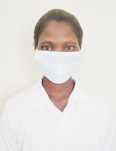 3 लाख की ईनामी नक्सली का समर्पण