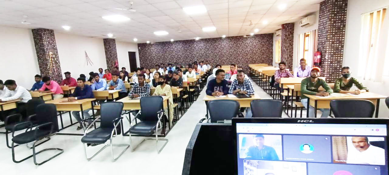 एनएमडीसी पॉलिटेक्निक जावंगा के 116 छात्रों का विस्टरॉन व स्नाइडर इलेक्ट्रिक्स में चयन