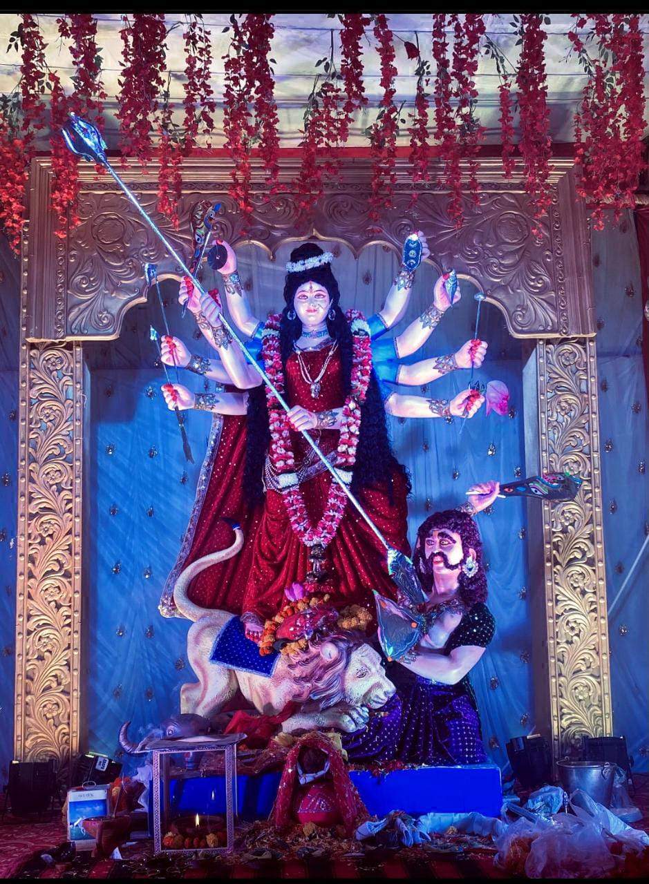 मां दुर्गा चौक में विराजीं माता मां दुर्गा चौक में विराजीं माता