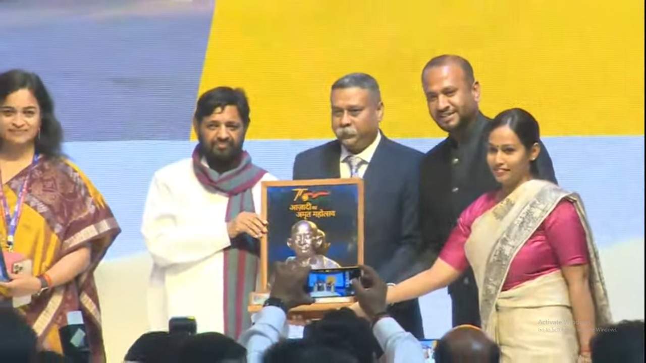 स्वच्छ सर्वेक्षण में अम्बिकापुर को बेस्ट सेल्फ सस्टेनेबल सिटी का अवार्ड