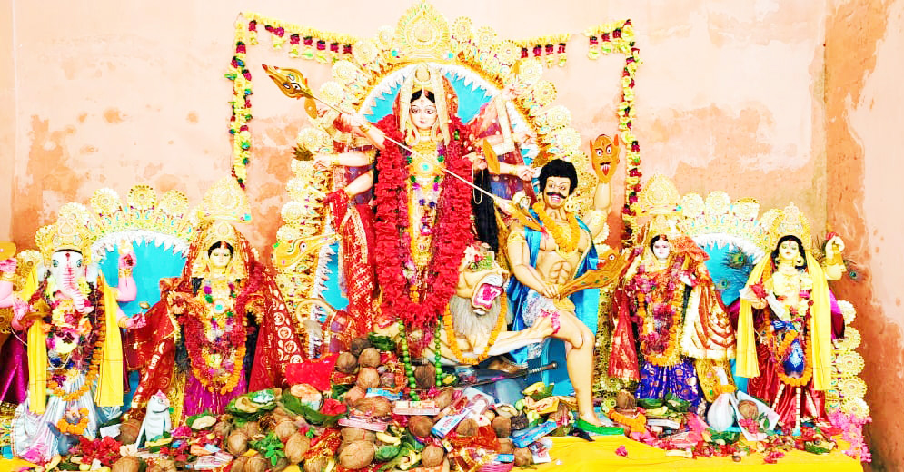 नवमी भंडारा, श्रद्धालुओं की उमड़ी भीड़