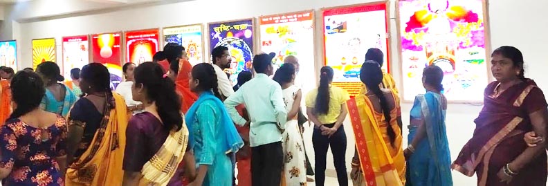 चैतन्य झांकी देखने उमड़े लोग चैतन्य झांकी देखने उमड़े लोग