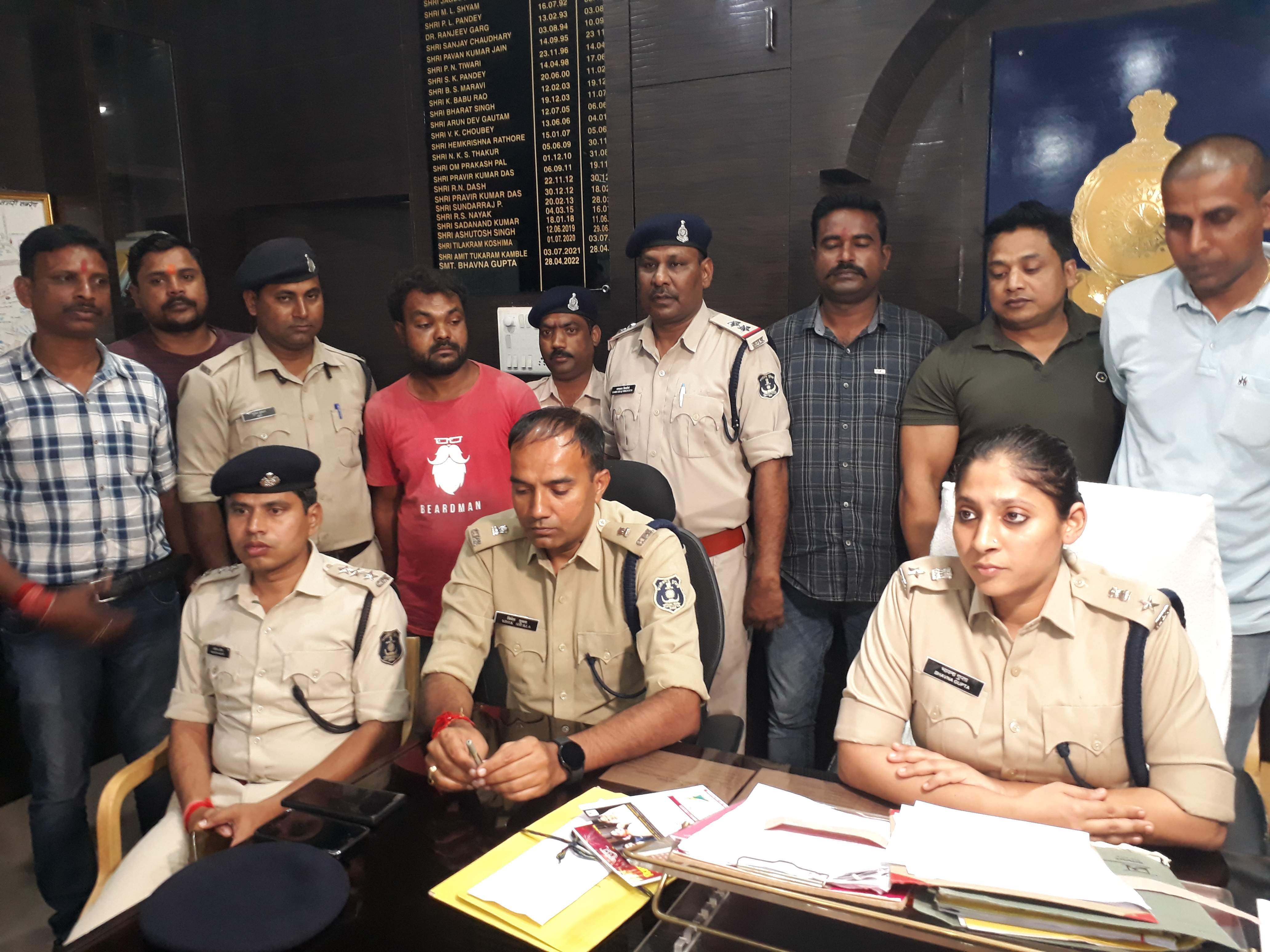 दोहरे हत्याकांड का खुलासा, पहले पति ने की हत्या