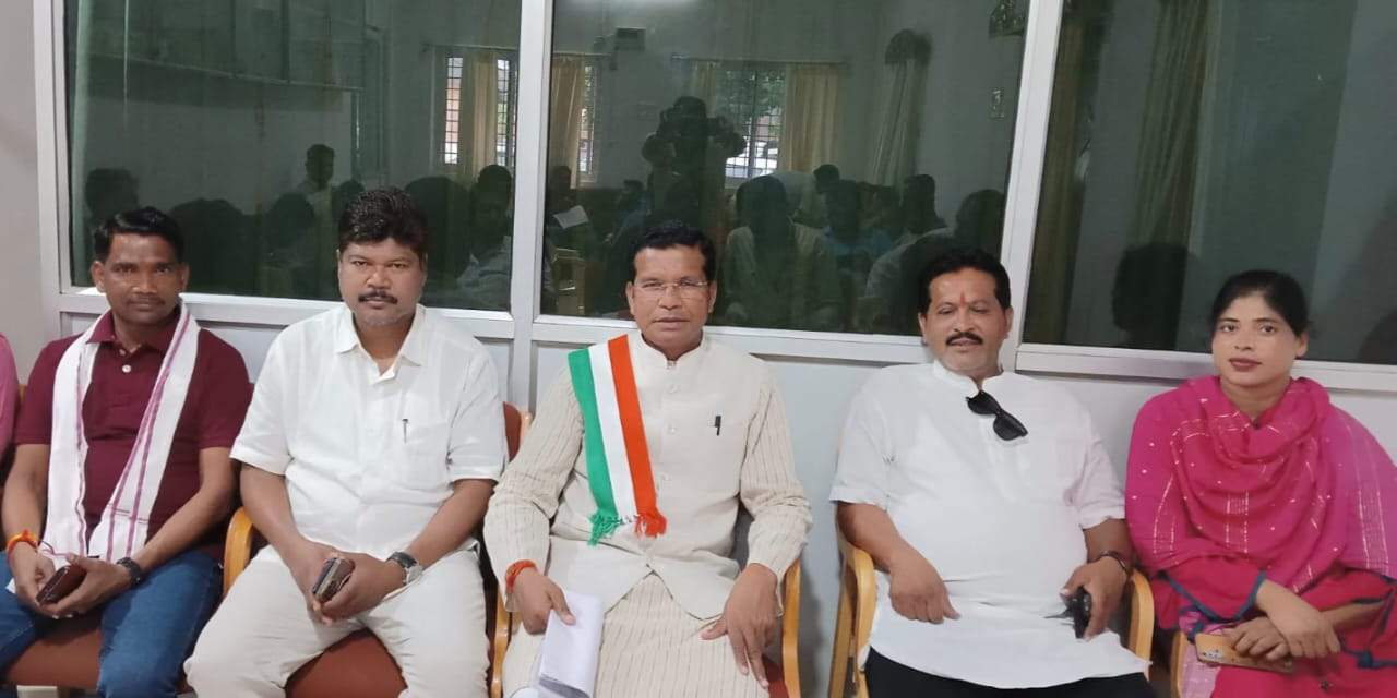 आदिवासियों के आरक्षण में कटौती के लिए भाजपा दोषी-मरकाम आदिवासियों के आरक्षण में कटौती के लिए भाजपा दोषी-मरकाम