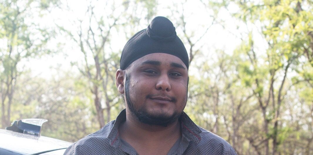 संभ्रांत परिवारों के सात युवक होटल में जुआं खेलते गिरफ्तार संभ्रांत परिवारों के सात युवक होटल में जुआं खेलते गिरफ्तार