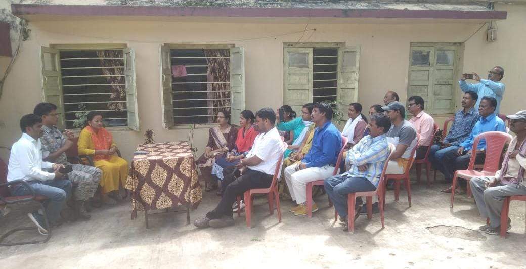 किरायेदारों व मुसाफिरों की जानकारी देने थाना में बैठक