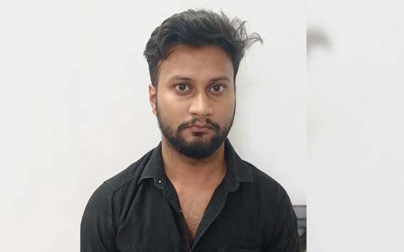 नाबालिग बालिका से छेड़छाड़ कर दिल्ली भागा युवक गिरफ्तार नाबालिग बालिका से छेड़छाड़ कर दिल्ली भागा युवक गिरफ्तार