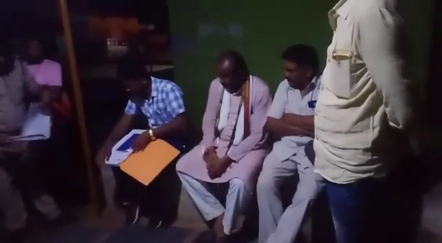 रेत चोरी, 6 हाईवा जब्त