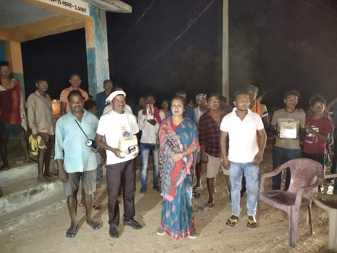 हाथी दल दो भागों में बंटा, एक कटघोरा व दूसरा वन परिक्षेत्र खडग़वां में हाथी दल दो भागों में बंटा, एक कटघोरा व दूसरा वन परिक्षेत्र खडग़वां में