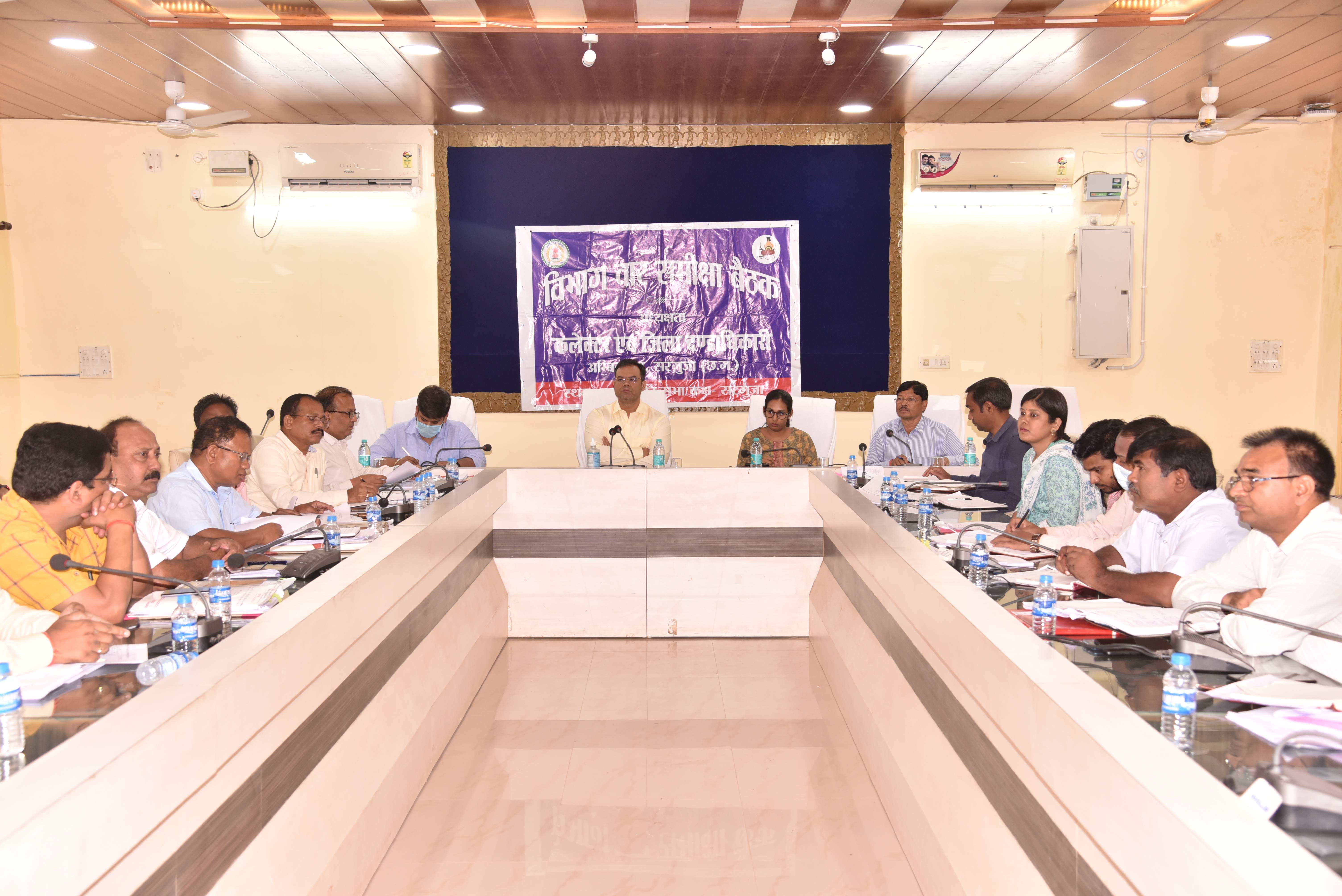 सडक़ें दुरुस्त करने 4 दिन में कार्ययोजना बनाकर दें