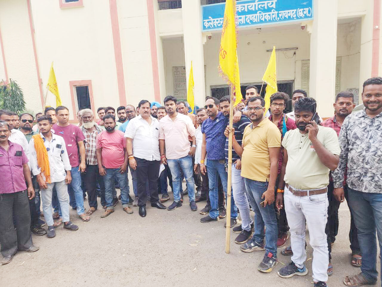 ओडिशा ट्रांसपोर्टरों पर मनमानी का आरोप