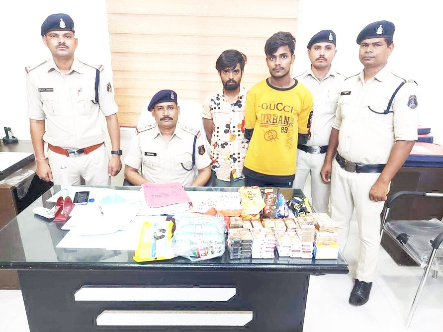 पानठेला में चोरी, दो पकड़ाए पानठेला में चोरी, दो पकड़ाए