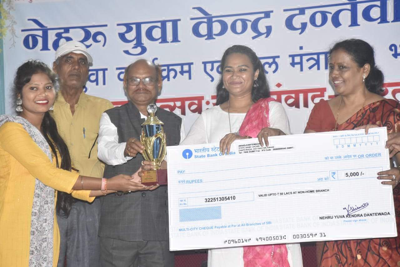 पीजी कॉलेज में युवा उत्सव, विजेता पुरस्कृत