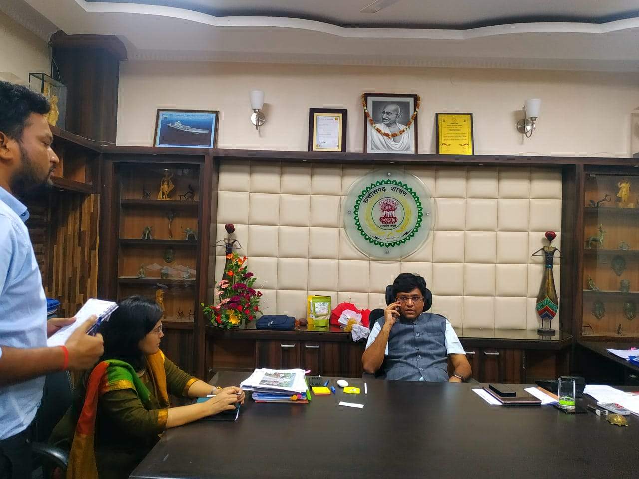 लंबित प्रकरणों के निराकरण में तेजी लाने निर्देश