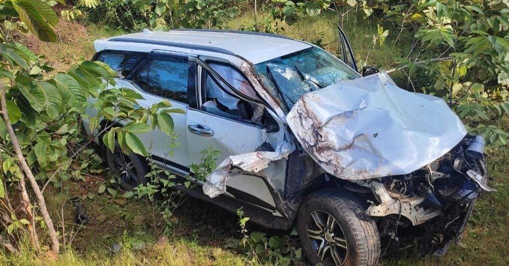 कार-बाइक टक्कर, 3 मौतें