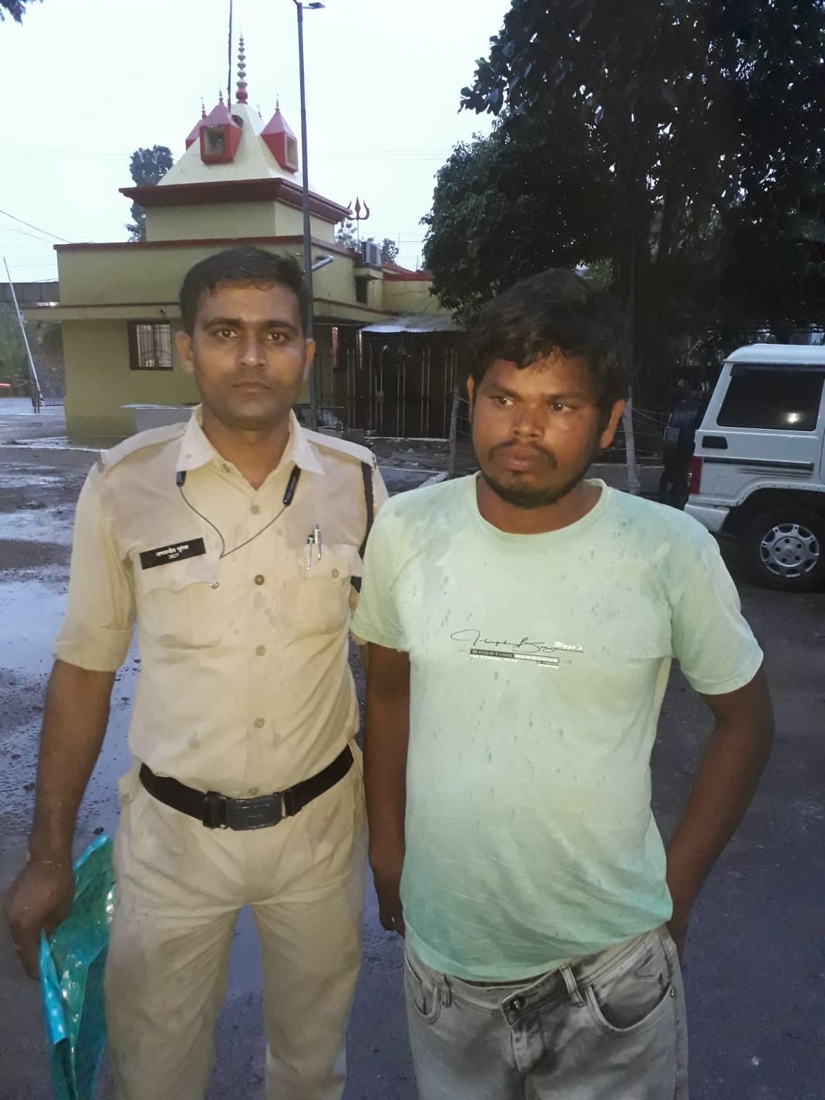 अपने हिसाब से गांव चलाना चाहते हो कहकर मारा कुल्हाड़ी अपने हिसाब से गांव चलाना चाहते हो कहकर मारा कुल्हाड़ी