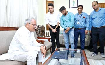 जनसम्पर्क की वेबसाईट अब हिन्दी-अंग्रेजी दोनों में जनसम्पर्क की वेबसाईट अब हिन्दी-अंग्रेजी दोनों में