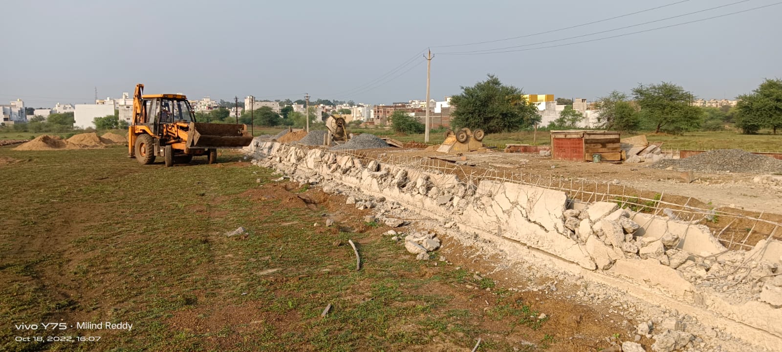 कौरिनभाठा में अवैध प्लाटिंग को निगम ने किया ध्वस्त कौरिनभाठा में अवैध प्लाटिंग को निगम ने किया ध्वस्त