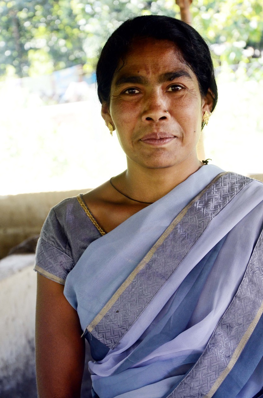 गोबर बेचकर आर्थिक रूप से सशक्त हो रही हैं नानगुर तहसील की महिलाएं