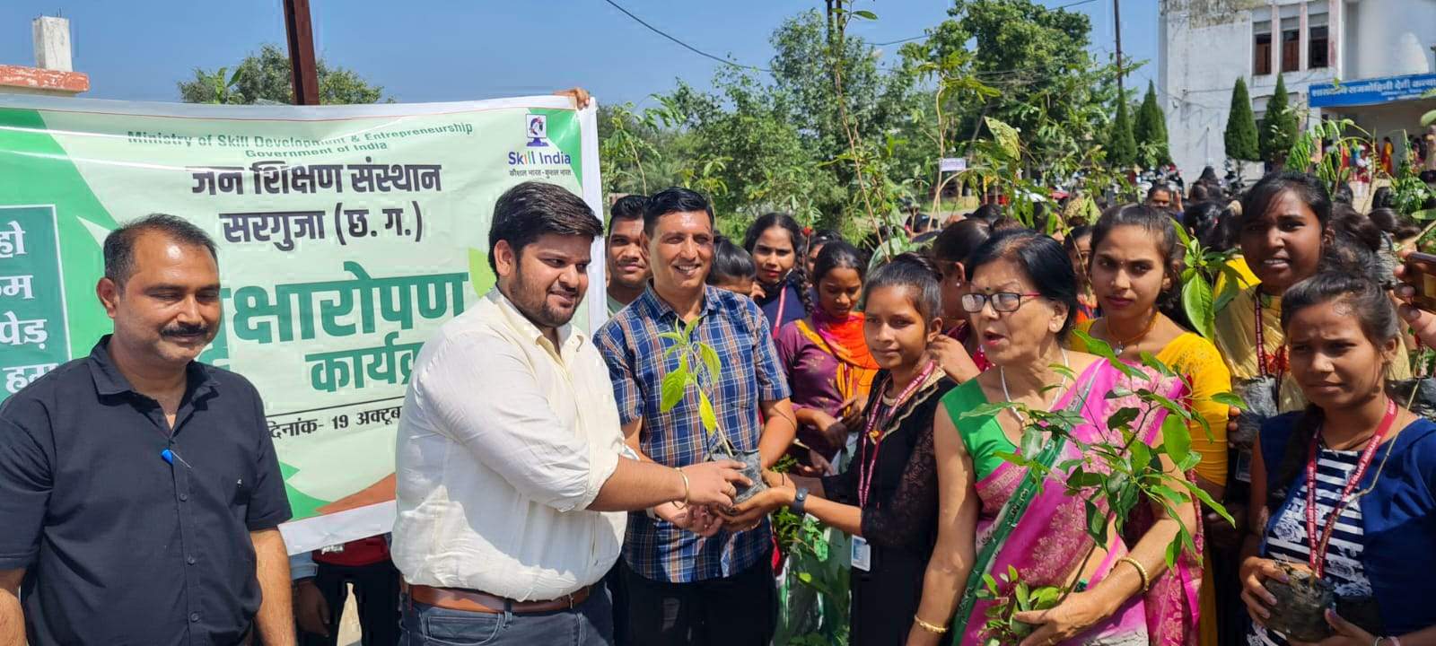 पृथ्वी पर पारिस्थितिक संतुलन बनाए रखने वन अत्यंत महत्वपूर्ण- ज्योति