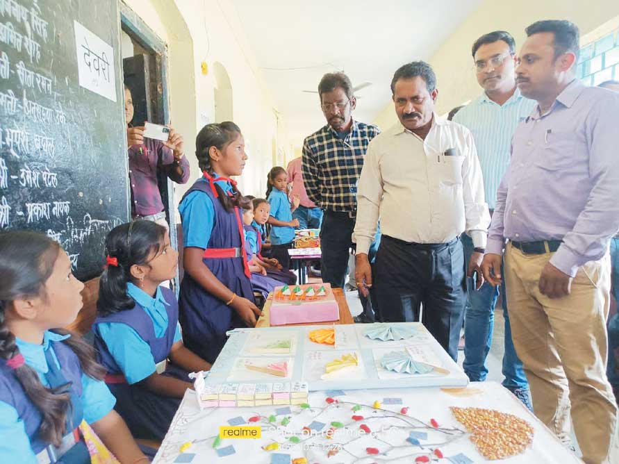 रायगढ़ में विकासखंड स्तरीय टीएलएम मेला का आयोजन