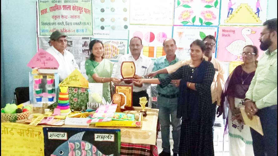 कबाड़ से जुगाड़, नगरी में मेला   शिक्षकों को पुरस्कार 