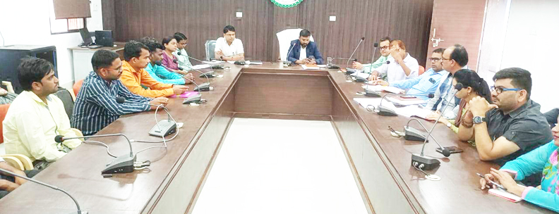खरीदी केंद्रों में शिकायत मिलने पर प्रबंधकों के खिलाफ होगी कार्रवाई- कलेक्टर