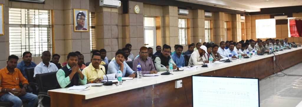 धान खरीदी में किसी भी प्रकार की लापरवाही क्षम्य नहीं-कलेक्टर