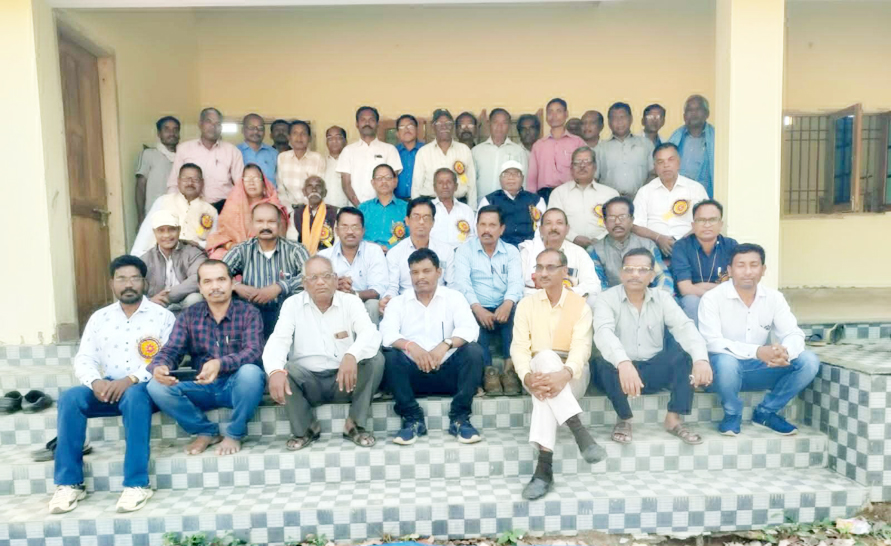 हल्बा समाज कर्मचारी प्रकोष्ठ  देवारी मिलन समारोह