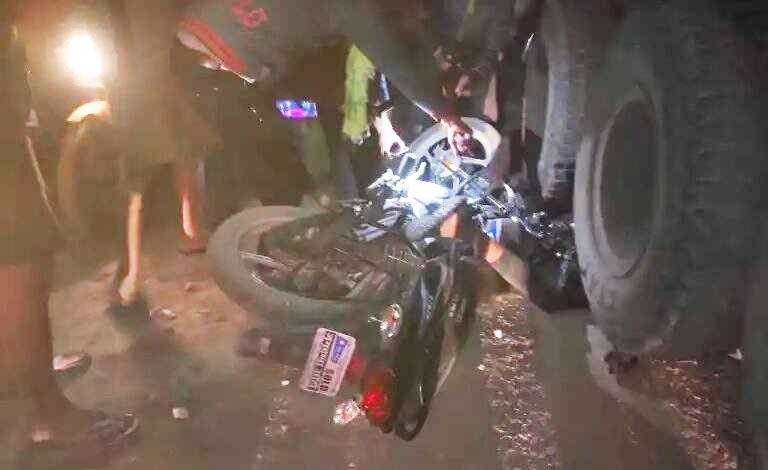 ट्रेलर की ठोकर से युवक की मौत